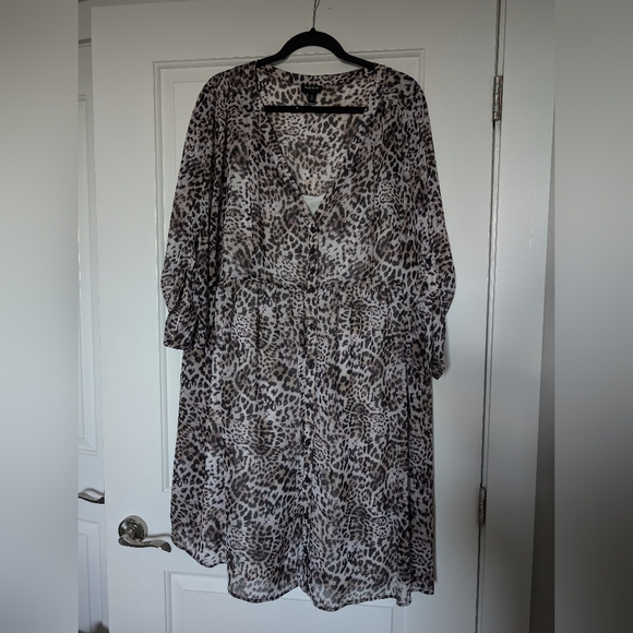 Leopard chiffon button front shirt dress - Picture 2 of 5